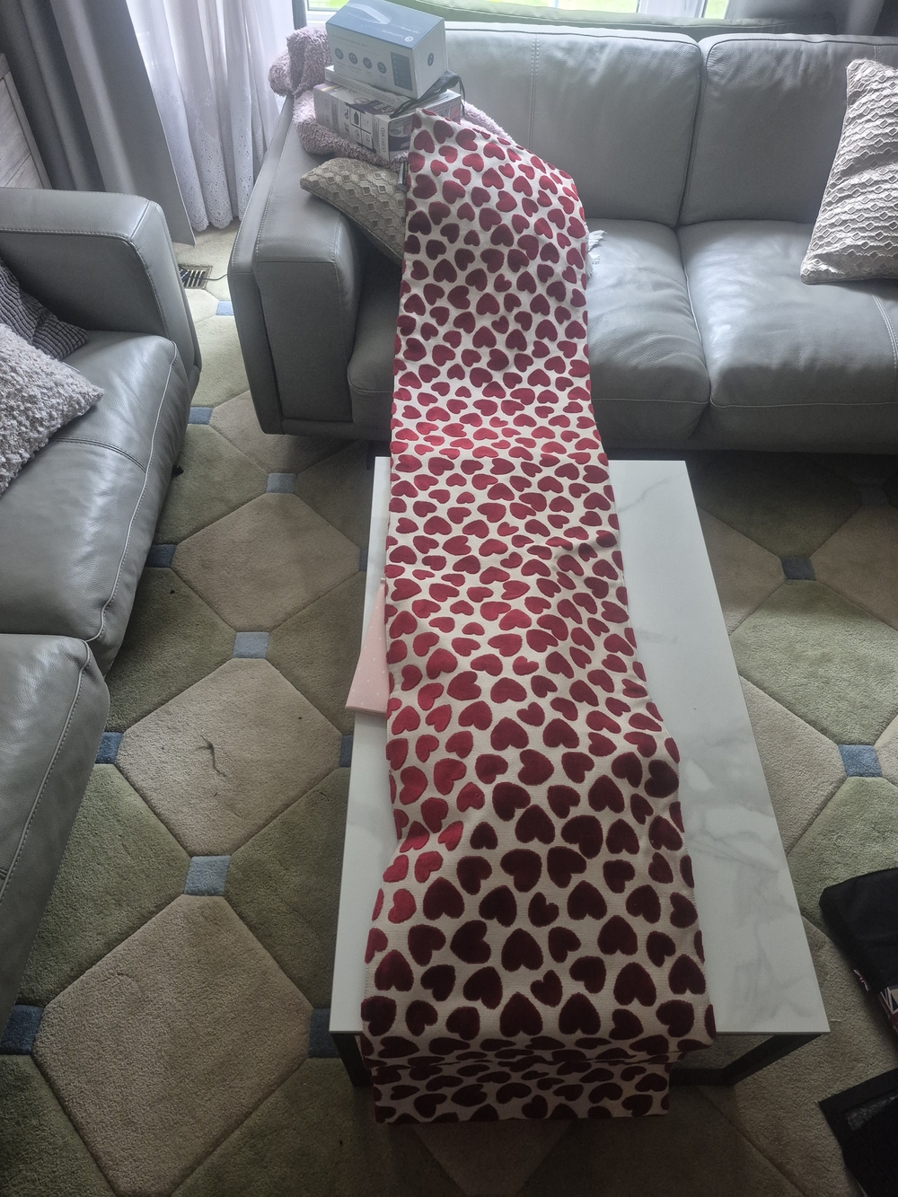 86 Inch Heart Table Runner